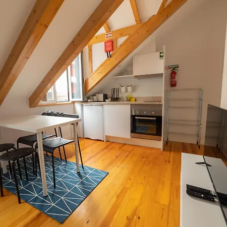 Golden Place - Cacilhas *