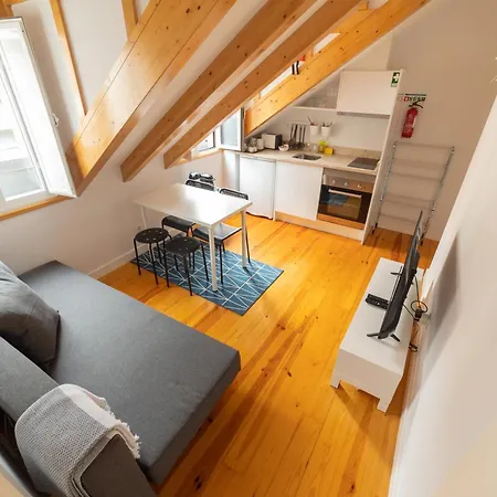 Golden Place - Cacilhas *