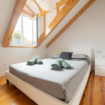 Golden Place - Cacilhas