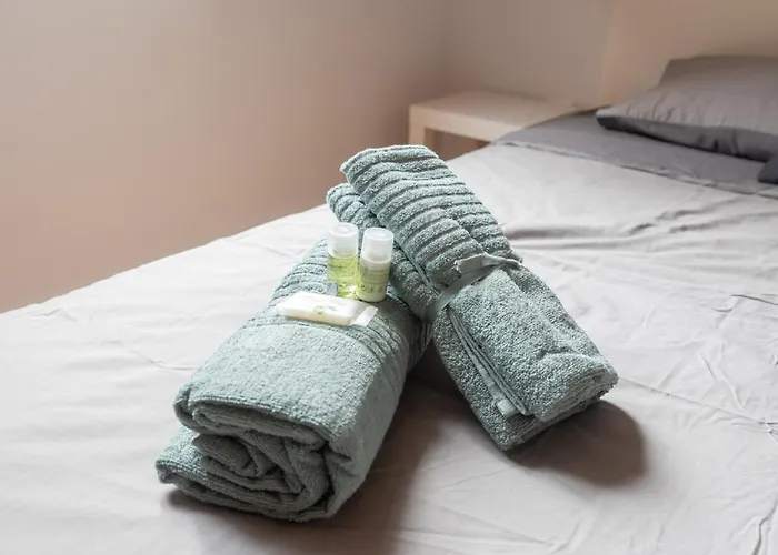 Golden Place - Cacilhas * Almada