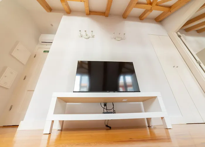 Golden Place - Cacilhas *